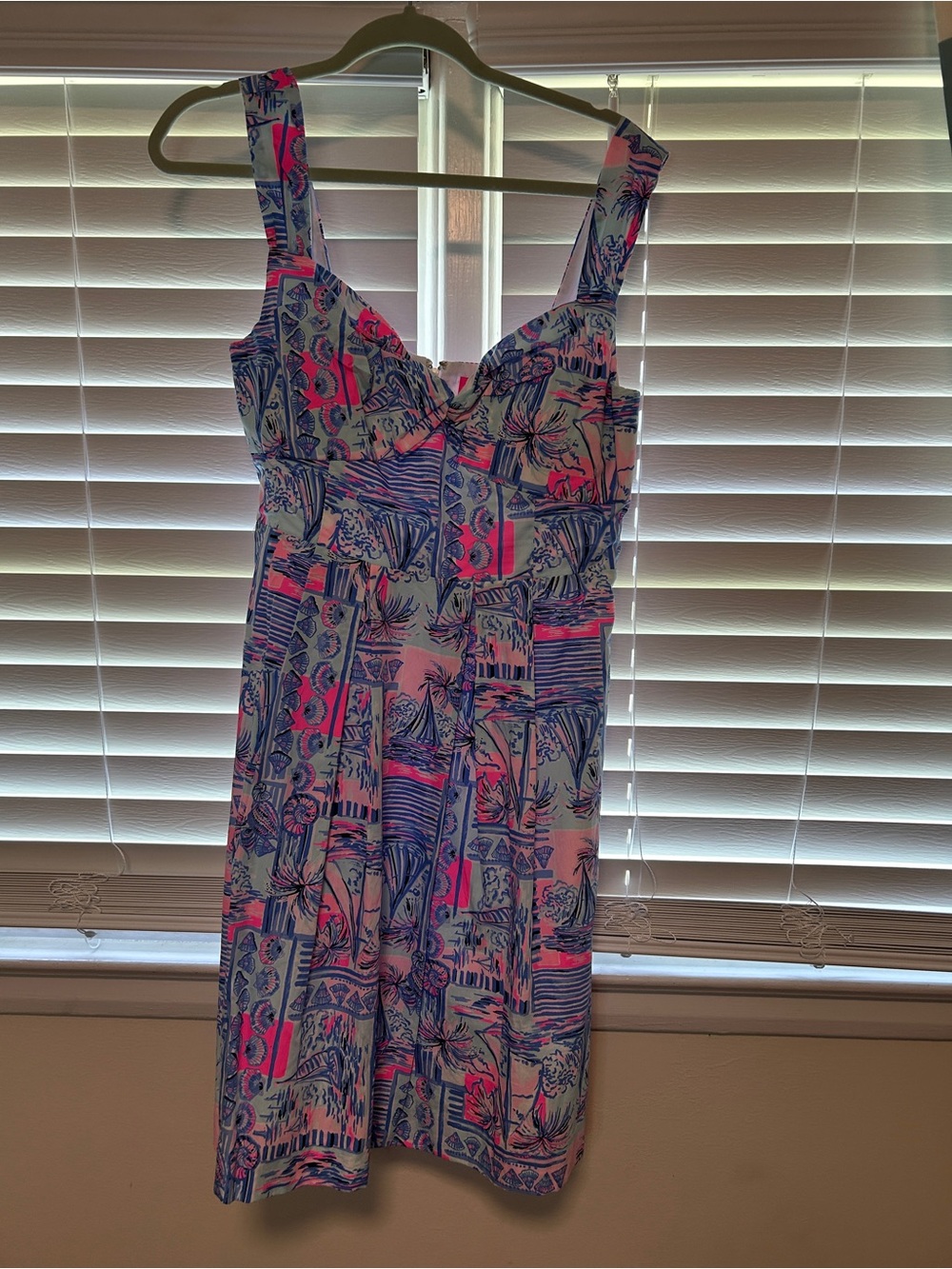 Lilly Pulitzer Cyndi Dress Pink & Blue Tropical Shell Print Size 8 NWT - Picture 2 of 4